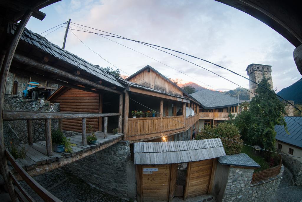 Mestialux Guesthouse Exterior foto